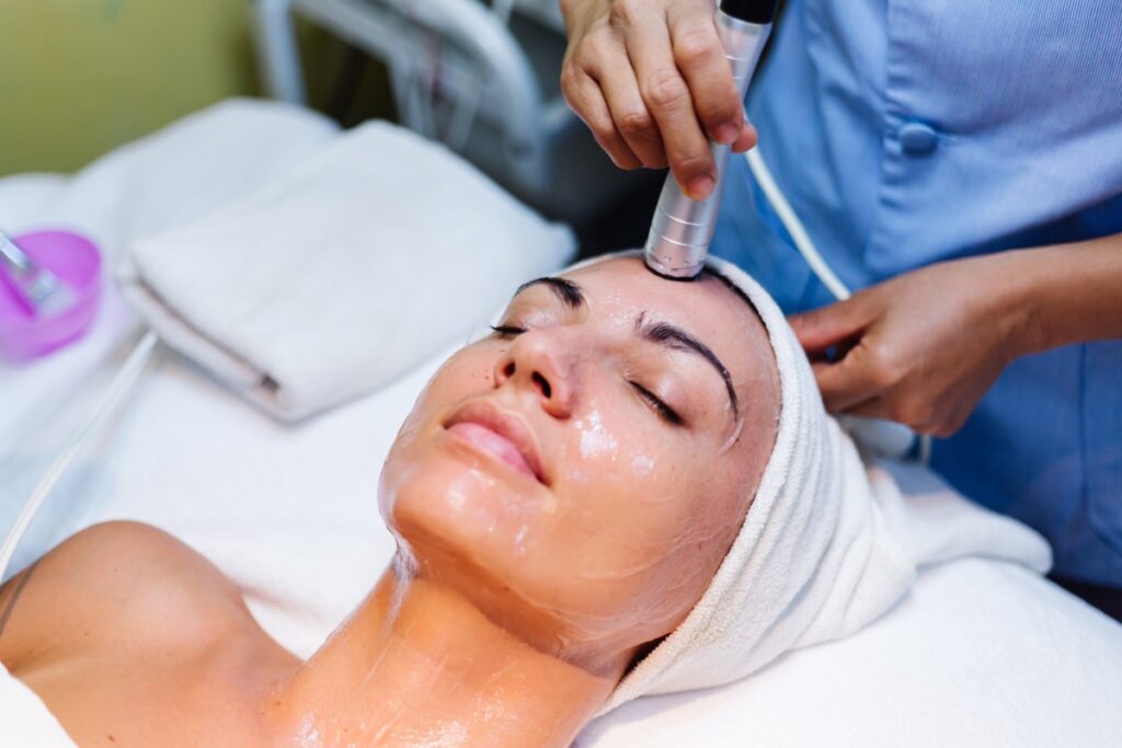 Medi-facials & Hydrafacials